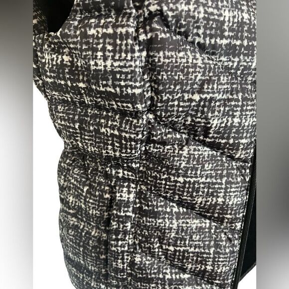 NWOT LANDS END QUILTED PUFFER ZIP UP VEST PATTERNED BLACK AND WHITE WOMENS XS - Picture 6 of 7